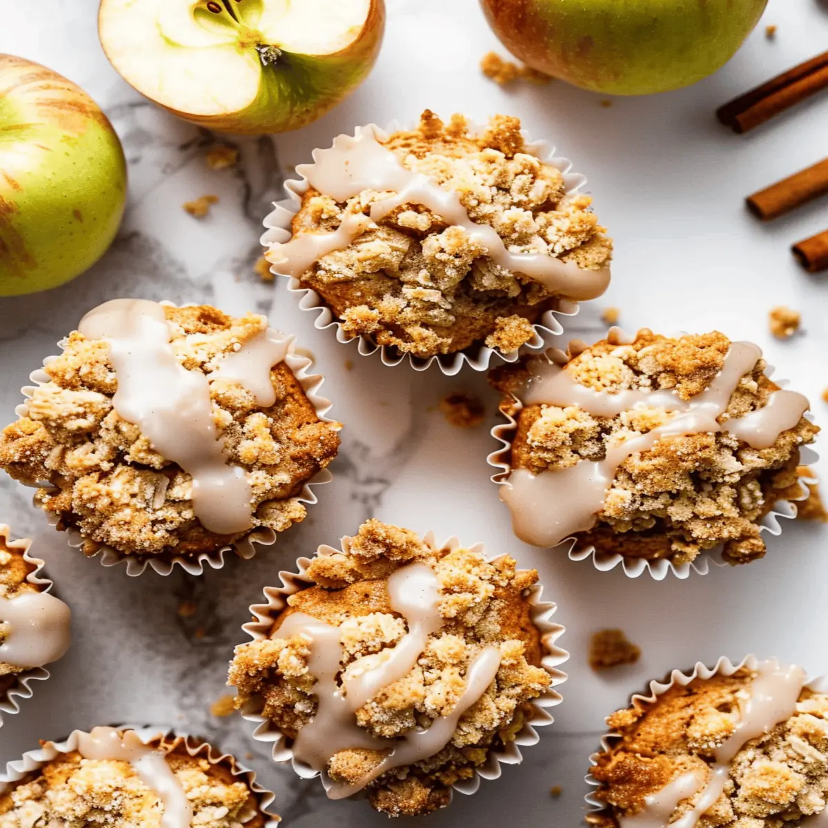 Apple Cinnamon Crumb Muffins